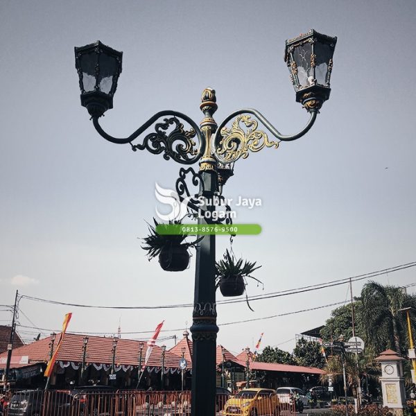 Tiang Lampu Malioboro Yogyakarta