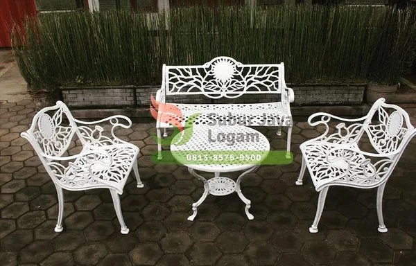 Kursi Taman Besi Setting Ruang Tamu