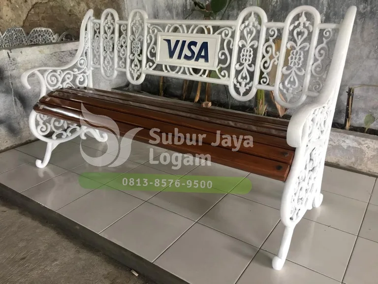 Kursi Taman CSR by Visa untuk Bali