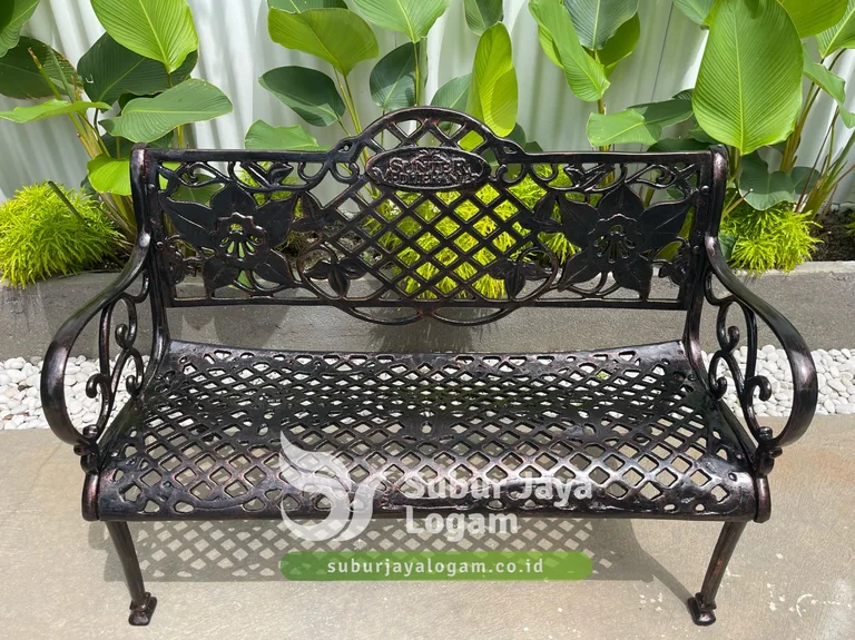 Kursi Besi Cor Sunter Mediterania