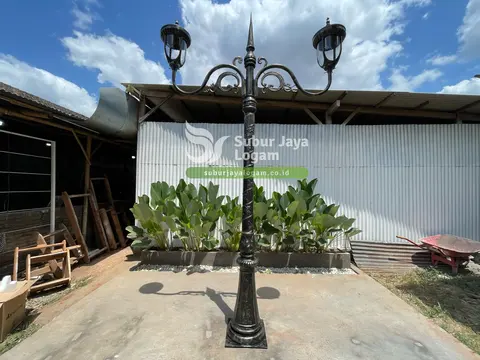 Tiang Lampu Dekoratif Custom Masjid Nurdin Hasanah Kota Jambi