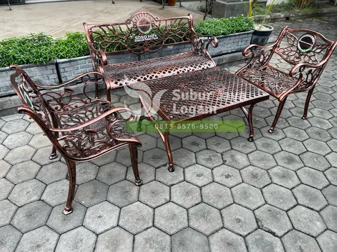 Kursi Taman Soso Hills Pacet Mojokerto