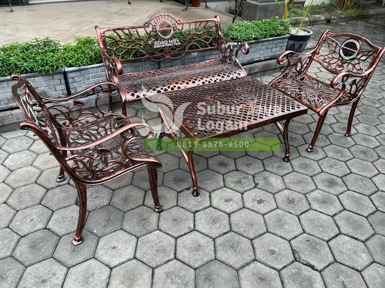 Kursi Taman Soso Hills Pacet Mojokerto