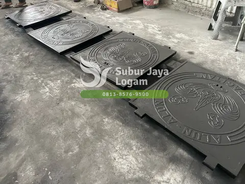 Manhole Cover Alun-Alun Pacitan Jatim