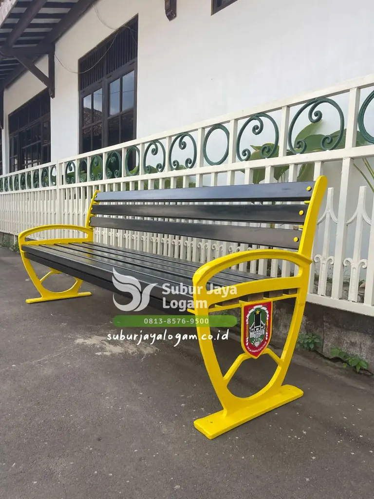 Bangku Taman Custom Logo Kota Banjarbaru Kalsel
