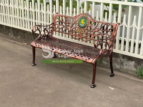 Kursi Taman Custom Logo DLH Kab. Sumenep