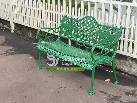 Kursi Taman Untuk Lembang Resto