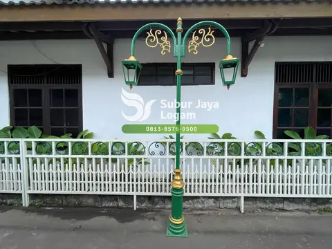 Tiang Lampu Ornamen Cabang 2 PT. Nojorono Kudus