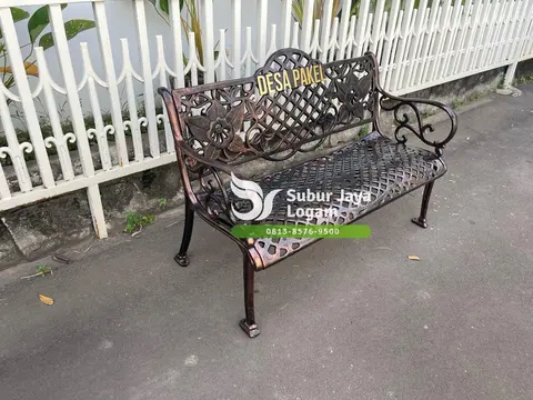 Kursi Taman Desa Pakel Tuban Jatim