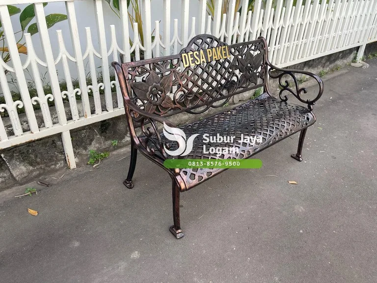 Kursi Taman Desa Pakel Tuban Jatim