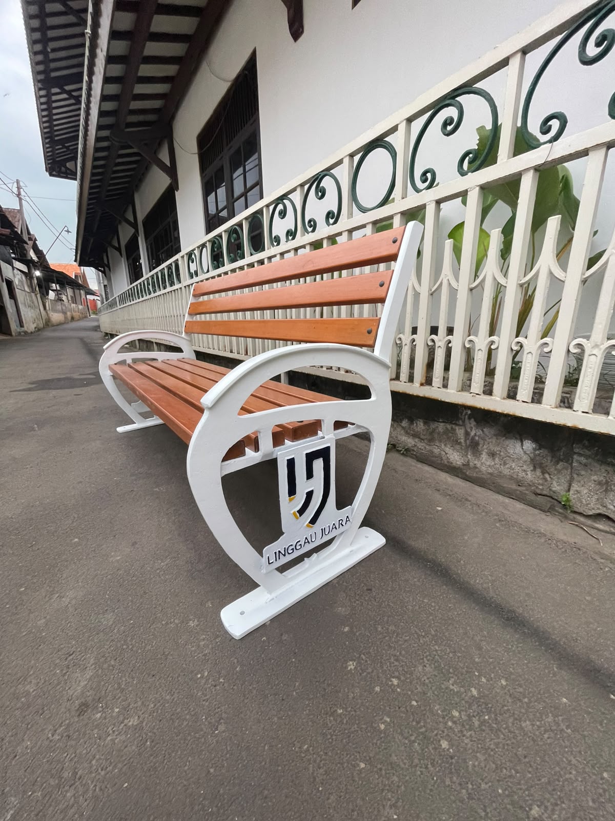 Kursi Taman Custom Logo Kabupaten Lubuk Linggau